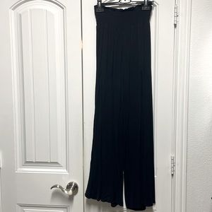 Medium black 100% rayon palooza pants